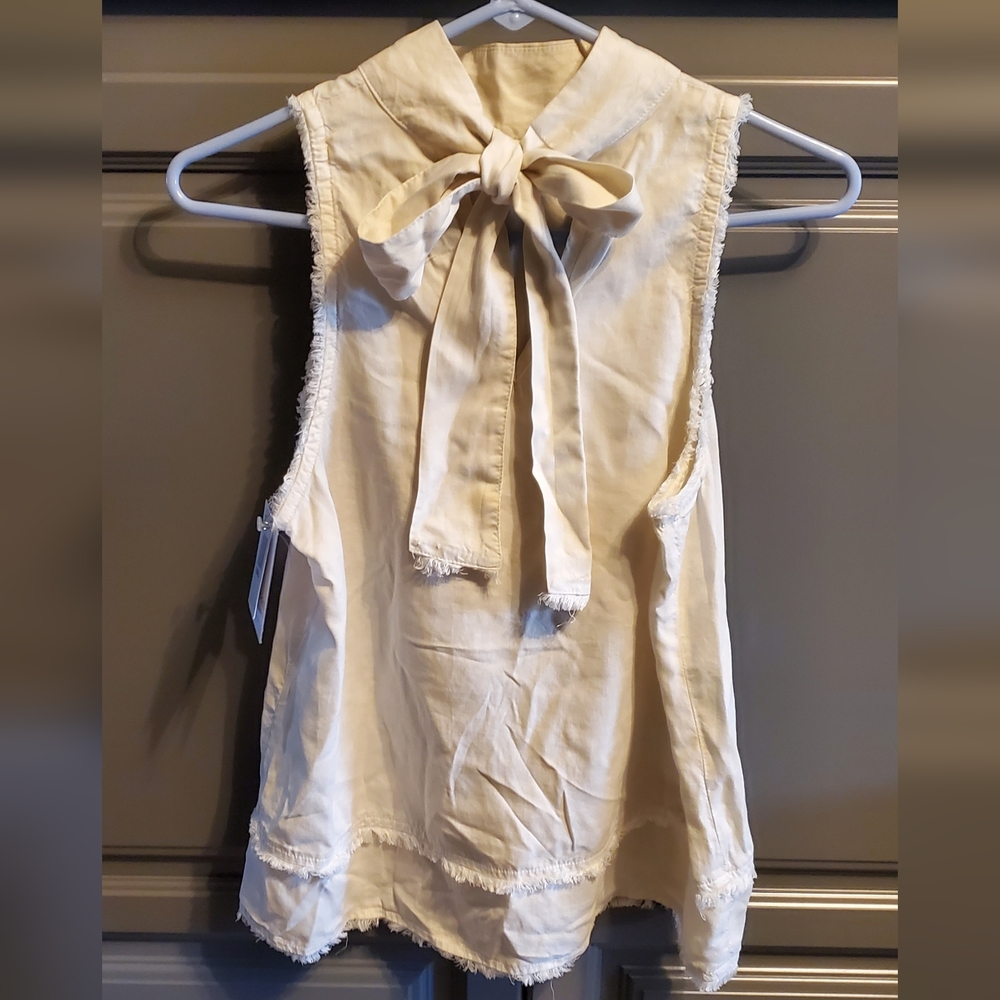 Bella Dahli Top NWT ⚜️💜⚜️